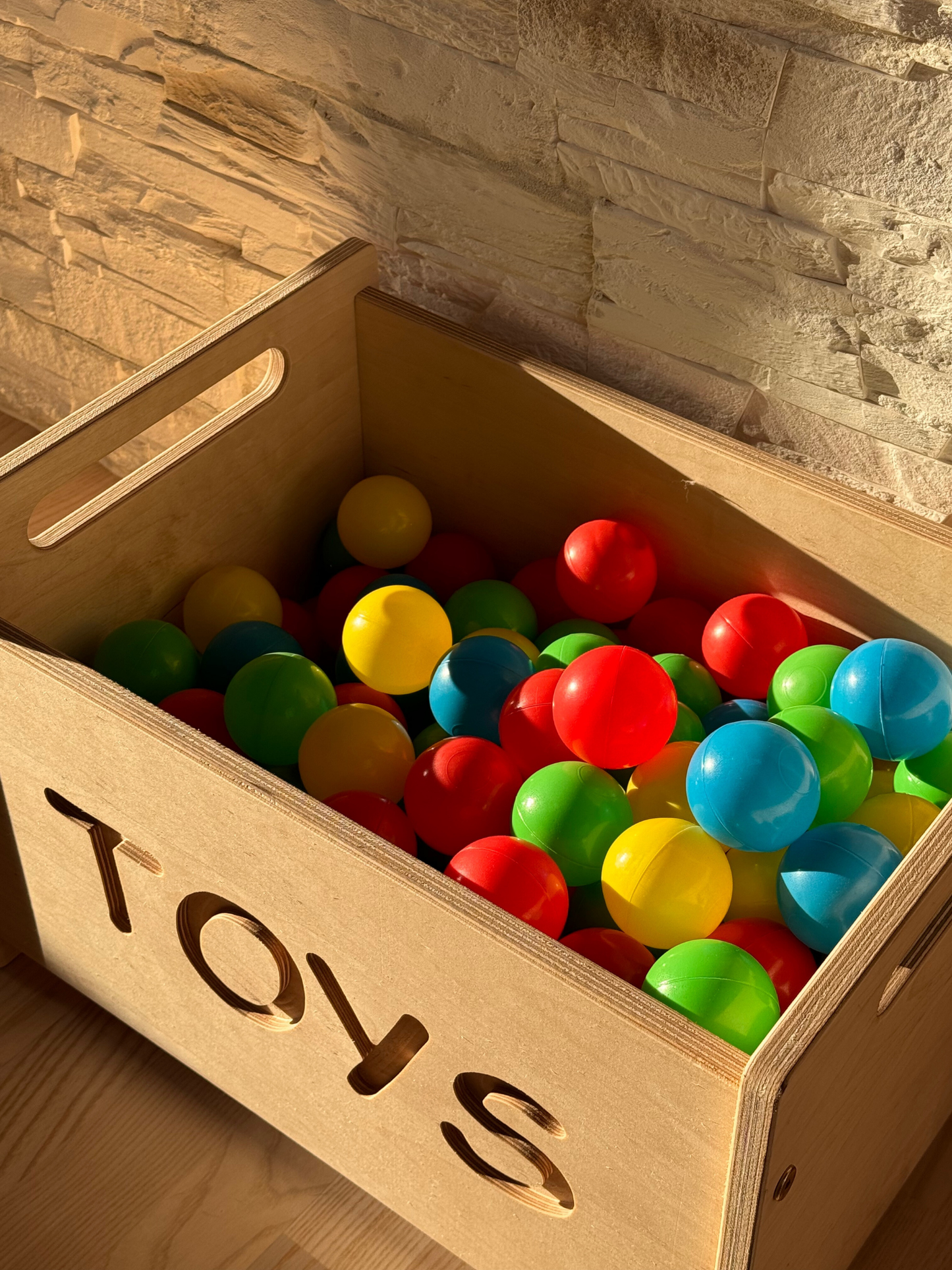 Seravellea™Wooden Toy Box
