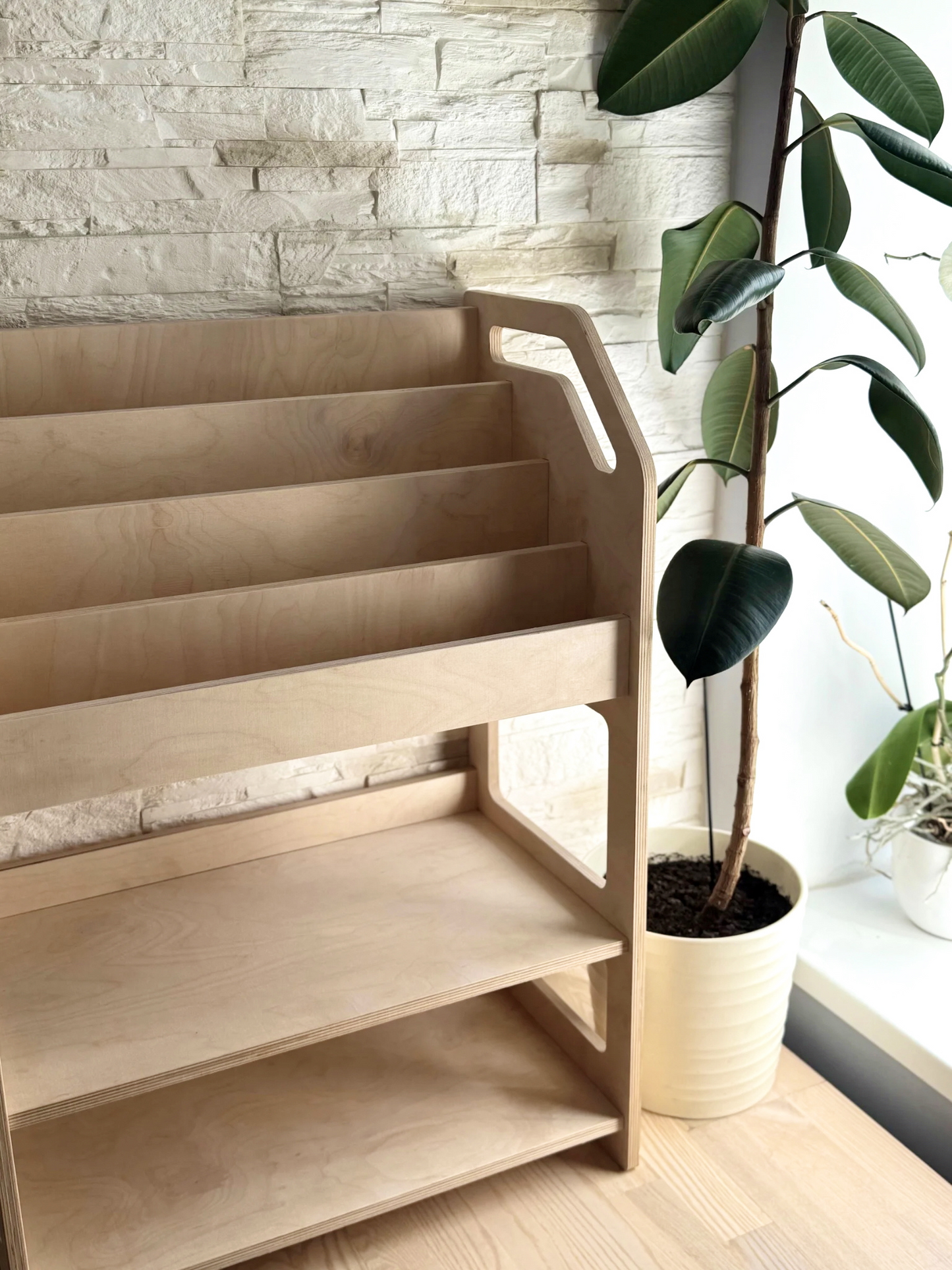 Seravellea™Montessori Wooden Bookshelf with Storage Shelf