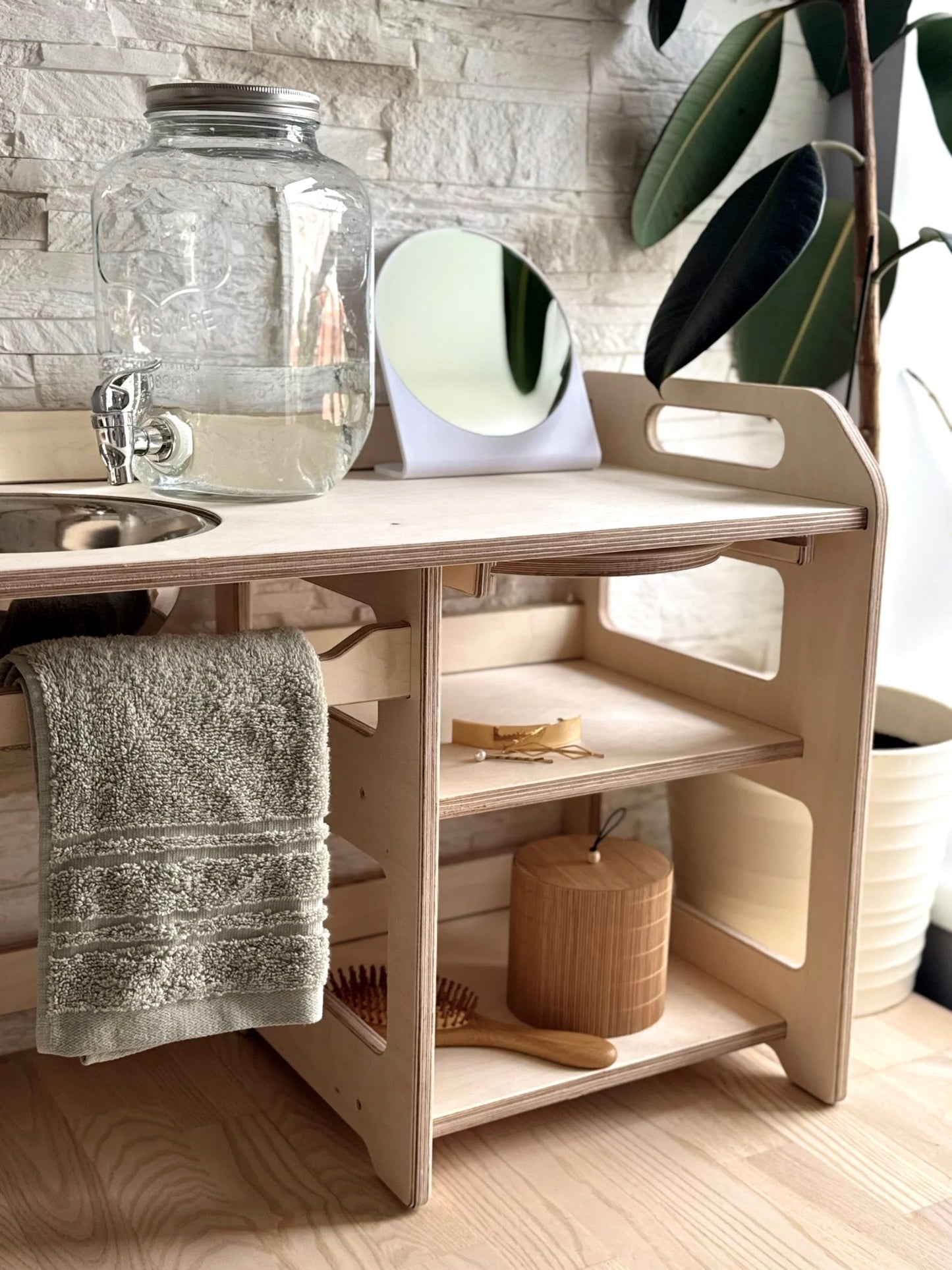 Seravellea™Montessori Wash Station with Lid