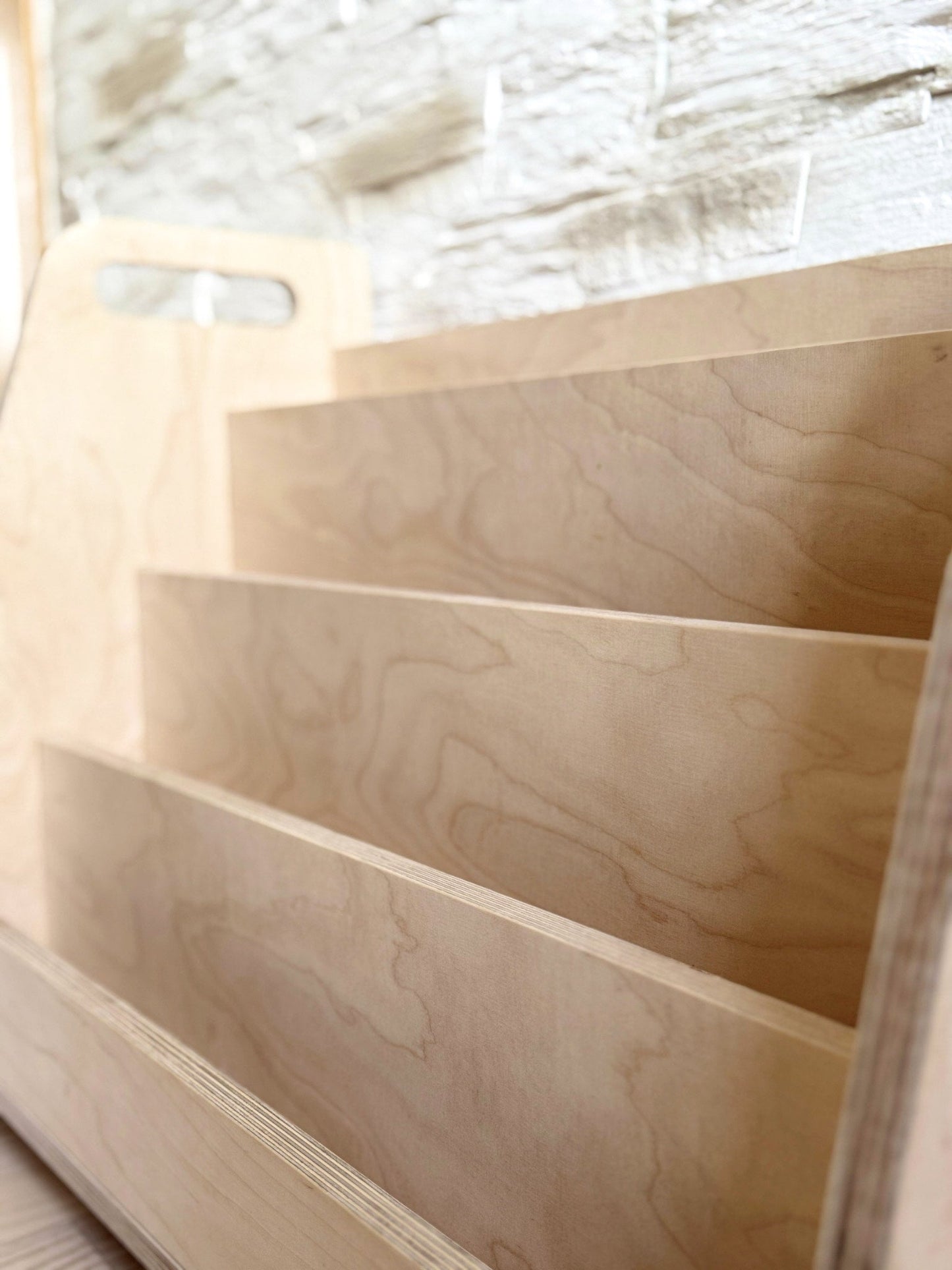 Seravellea™Montessori Wooden Bookshelf