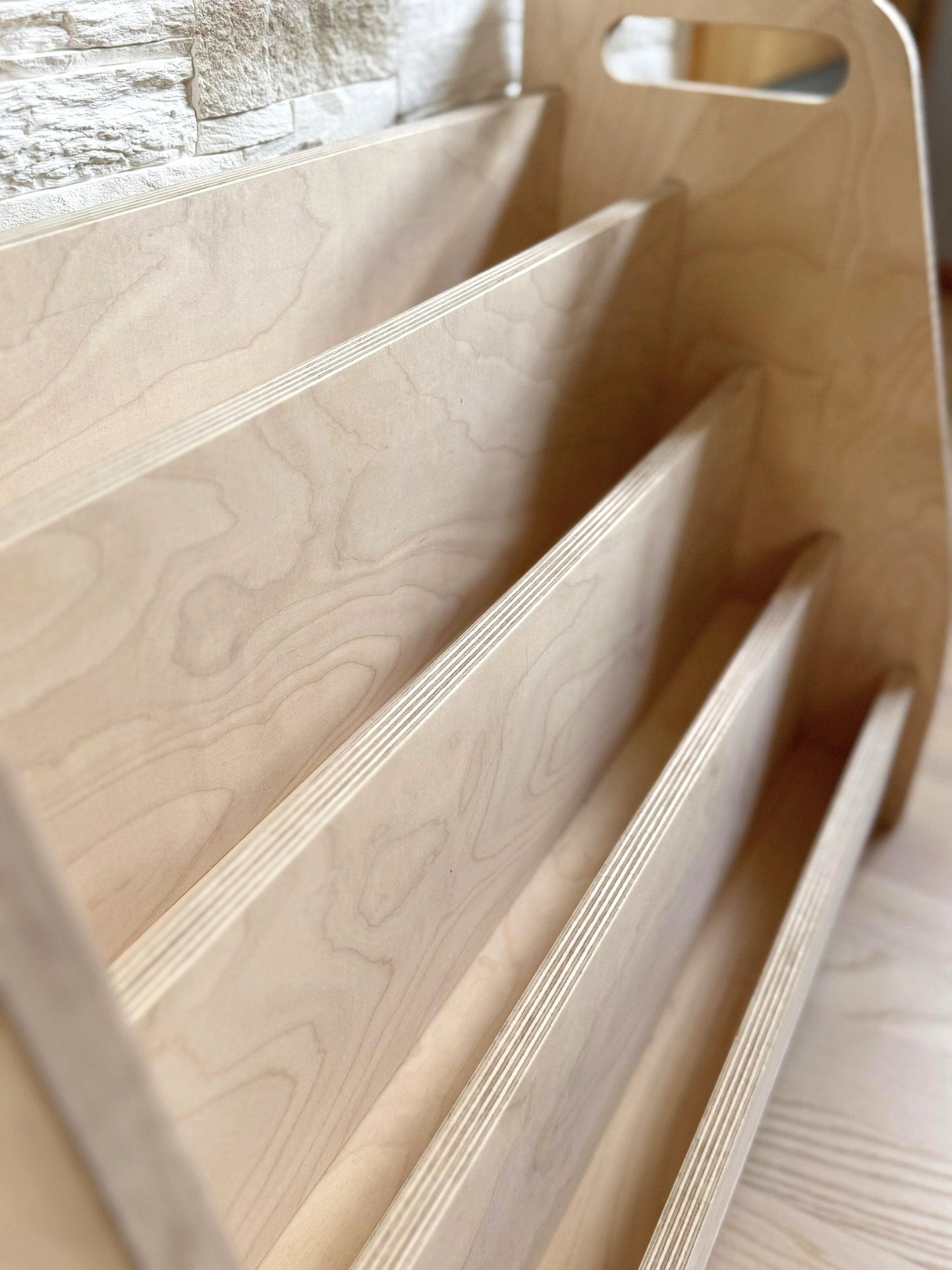 Seravellea™Montessori Wooden Bookshelf