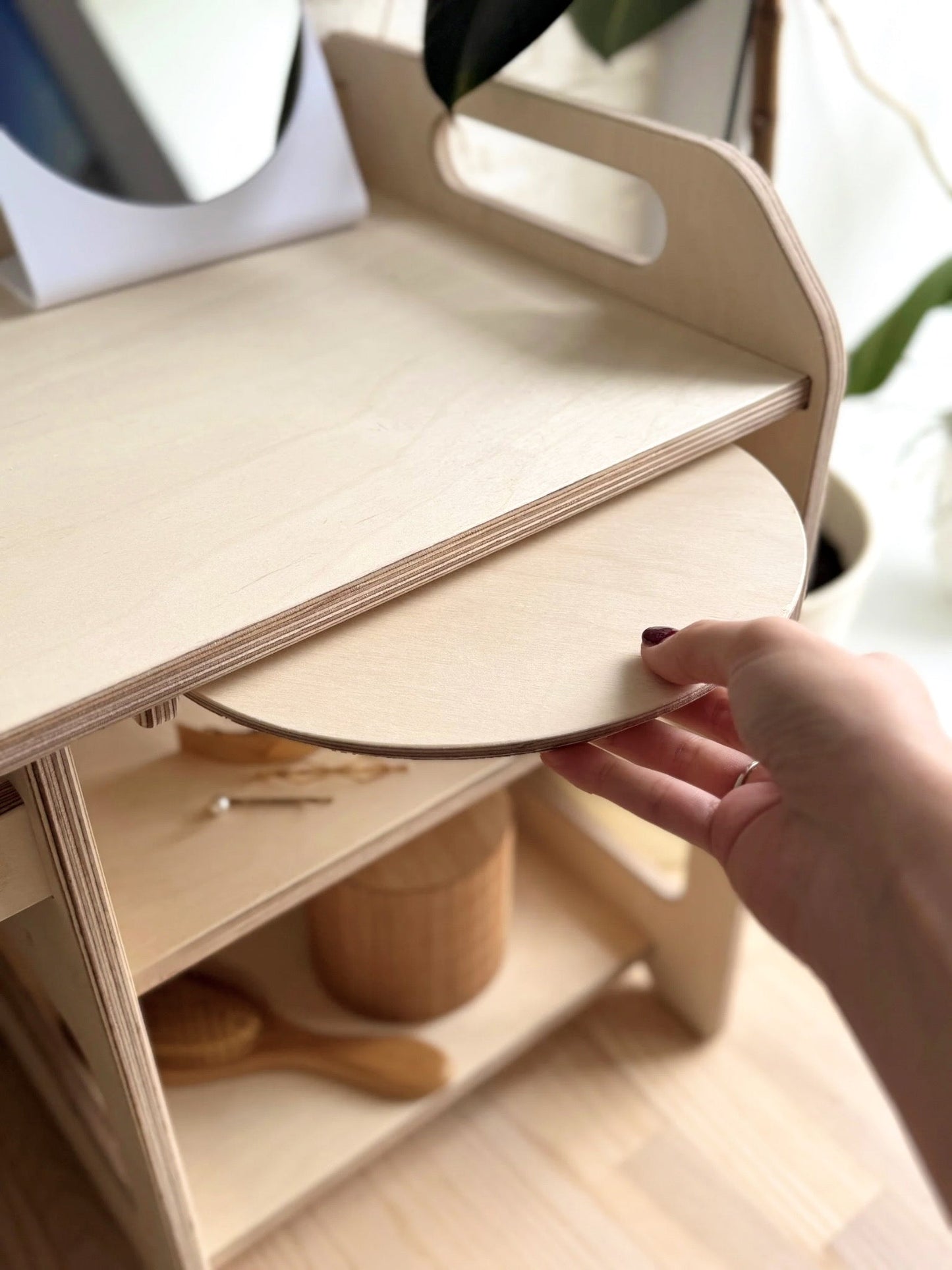 Seravellea™Montessori Wash Station with Lid